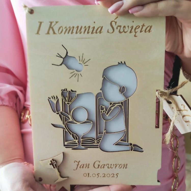 drewniana kartka komunia